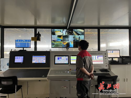 紙板能當鋼板用 武漢祥恒 控制所有產線只需一個工人