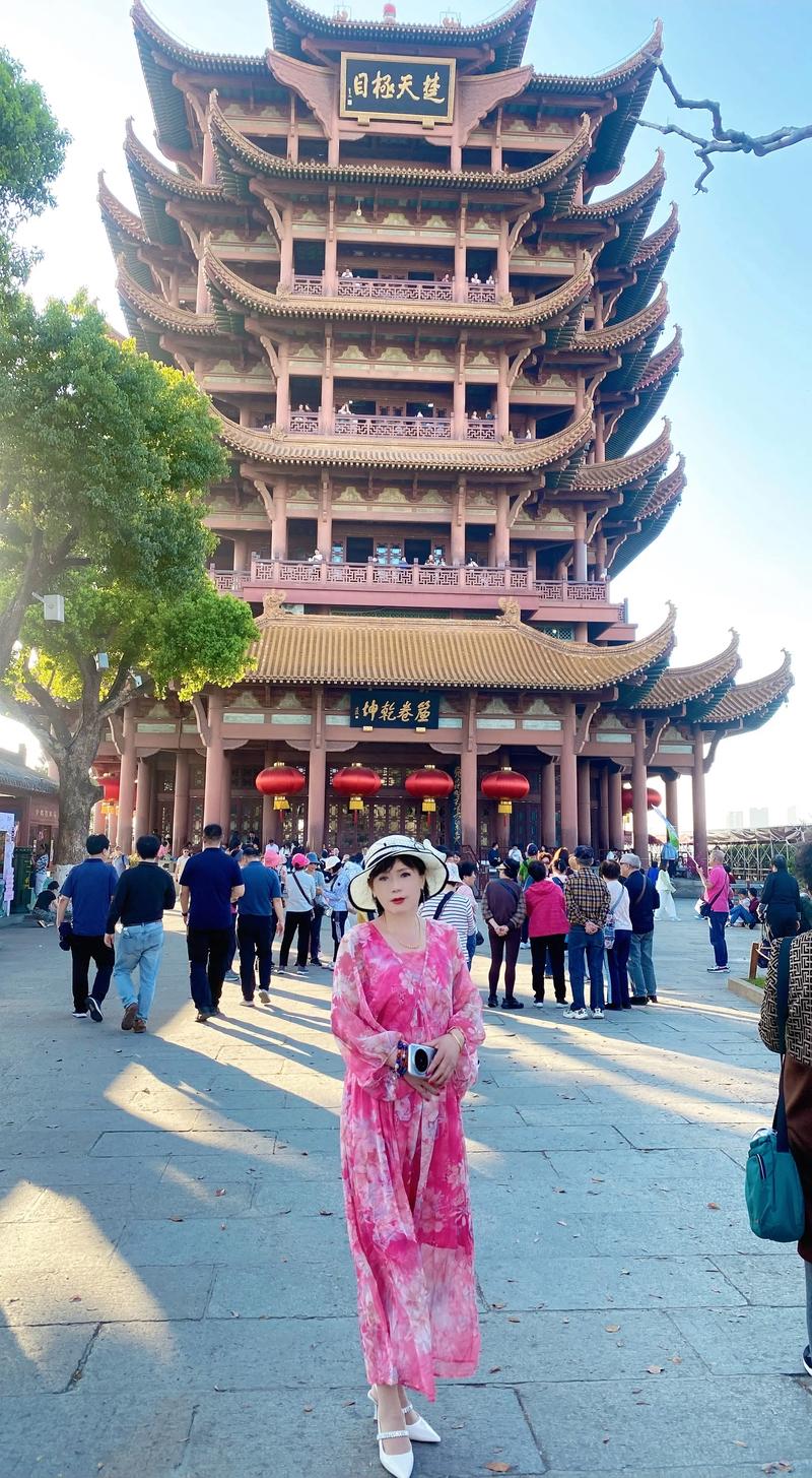 武漢黃鶴樓煙花三月下?lián)P州l旅游景點